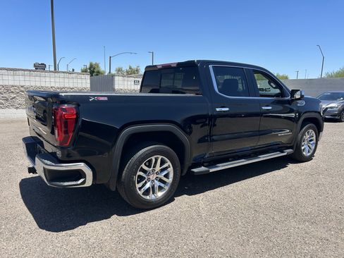 Used 2021 GMC Sierra 1500 SLT w/ SLT Premium Plus Package AWD/4WD image 4