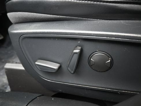 Used 2024 Ford Escape ST-Line FWD image 12