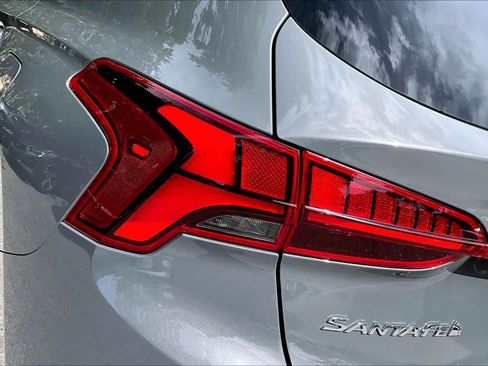 Used 2022 Hyundai Santa Fe Limited FWD image 29