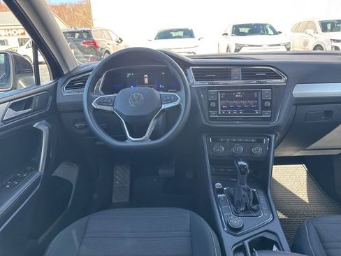 Used 2022 Volkswagen Tiguan S image 19