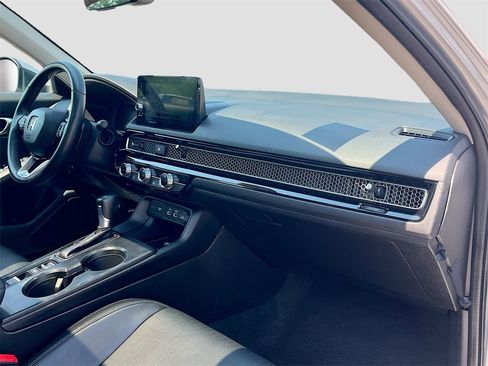 Used 2023 Honda Civic Touring image 30