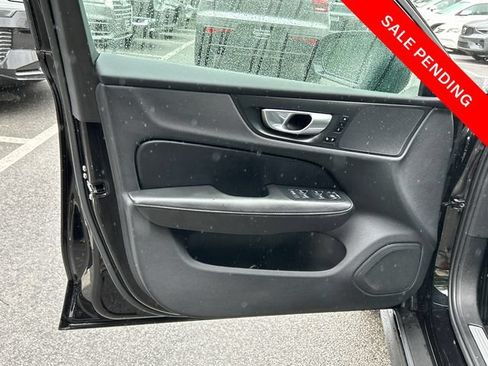 Used 2025 Volvo V60 B5 Cross Country Plus AWD/4WD image 18