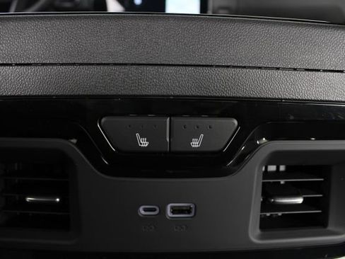 New 2026 GMC Sierra 1500 AT4 w/ AT4 Premium Package AWD/4WD image 23