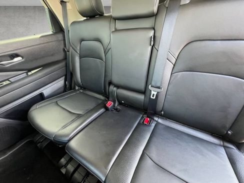 Used 2025 Nissan Pathfinder SL AWD/4WD image 22