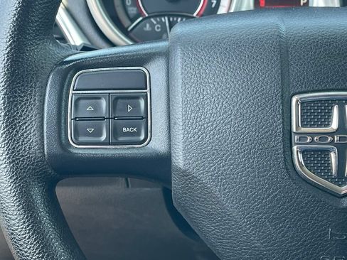Used 2019 Dodge Journey SE FWD image 15