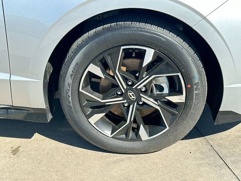 Used 2025 Hyundai Sonata SEL image 10