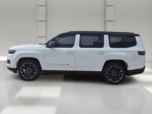 Certified 2025 Jeep Grand Wagoneer Series III w/ Quick Order Packagew 28T AWD/4WD image 2