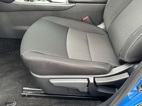 Certified 2025 Nissan Sentra SV image 25