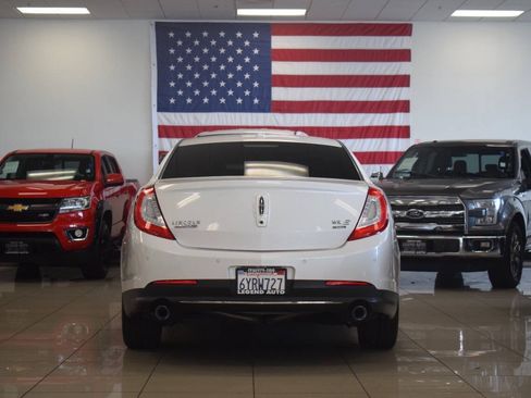 Used 2013 Lincoln MKS AWD image 23