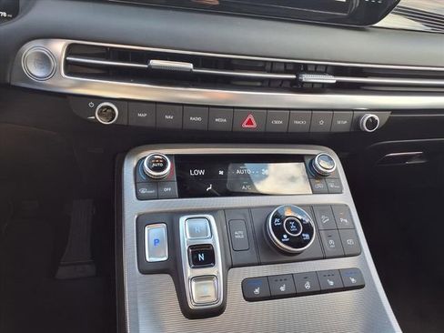 Used 2023 Hyundai Palisade Calligraphy image 19