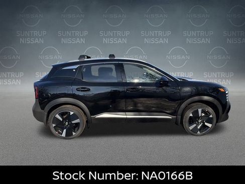 New 2026 Nissan Kicks SR w/ Cold Weather Package image 7