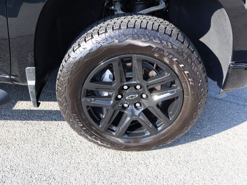 Used 2026 Chevrolet Silverado 1500 LT Trail Boss w/ Convenience Package II AWD/4WD image 39
