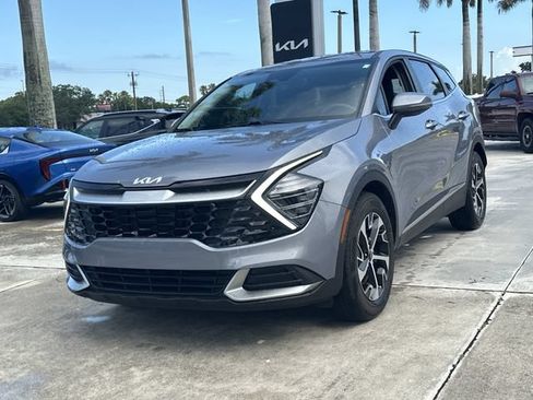 Certified 2024 Kia Sportage EX FWD image 2
