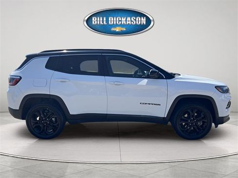 Used 2024 Jeep Compass Limited image 10