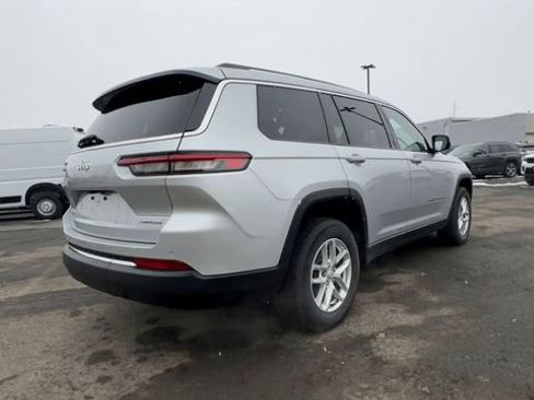 Used 2023 Jeep Grand Cherokee L Laredo w/ Luxury Tech Group I AWD/4WD image 8