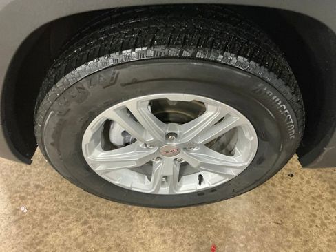 Certified 2023 GMC Terrain SLE w/ Driver Convenience Package image 26