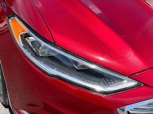 Used 2017 Ford Fusion SE w/ Fusion SE Technology Package AWD/4WD image 31