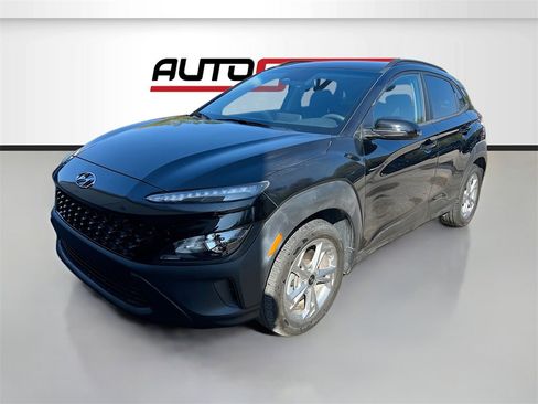 Used 2023 Hyundai Kona SEL image 3