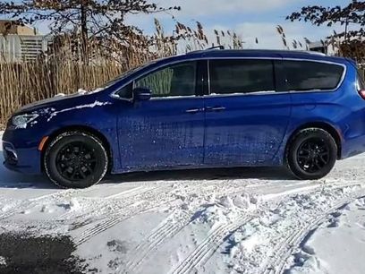 Used 2021 Chrysler Pacifica Touring-L