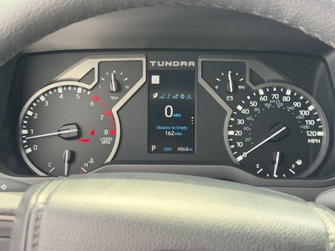 Used 2025 Toyota Tundra SR5 w/ SR5 Premium Package AWD/4WD image 29