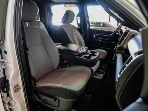 Used 2024 RAM 3500 Big Horn image 34