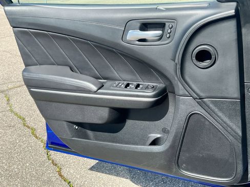 Used 2019 Dodge Charger R/T w/ Plus Group RWD image 29