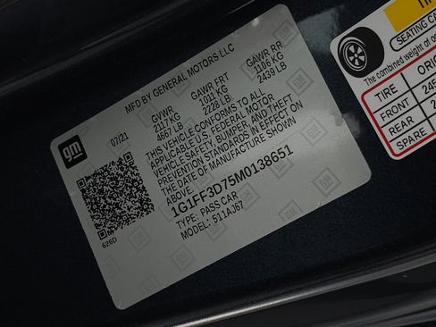 Used 2021 Chevrolet Camaro LT w/ RS Package RWD image 26