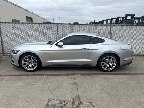 Used 2015 Ford Mustang GT Premium w/ Equipment Group 401A RWD image 5