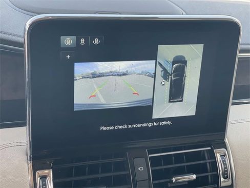 Used 2021 Lincoln Navigator Reserve image 15