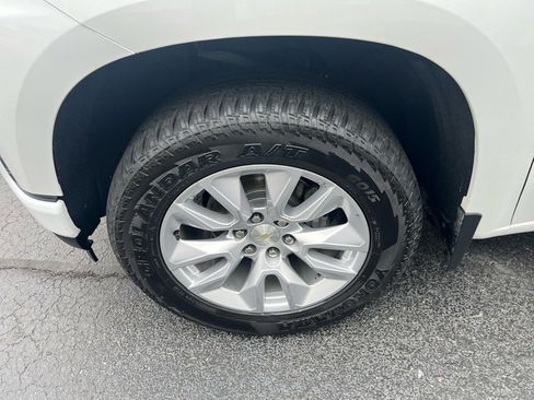 Used 2019 Chevrolet Silverado 1500 Custom w/ Custom Value Package image 20