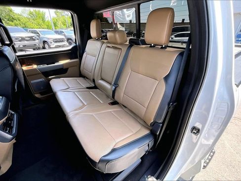 Used 2024 Ford F250 Lariat w/ Chrome Package AWD/4WD image 23