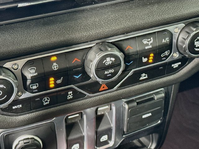 Used 2024 Jeep Wrangler Sport AWD/4WD image 22
