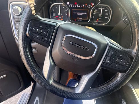 Used 2019 GMC Sierra 1500 Denali w/ Denali Ultimate Package AWD/4WD image 22