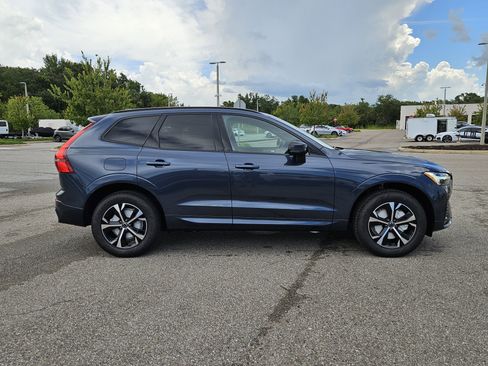 New 2026 Volvo XC60 B5 Core w/ Protection Package image 8