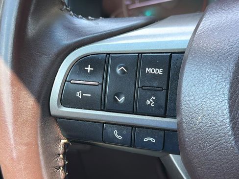 Used 2016 Lexus ES 350 w/ Premium Package w/Wood Trim FWD image 22