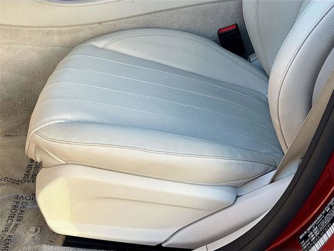 Used 2020 Mercedes-Benz E 350 4MATIC Sedan image 21