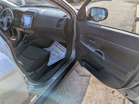 Used 2021 Mitsubishi Outlander Sport SE image 34