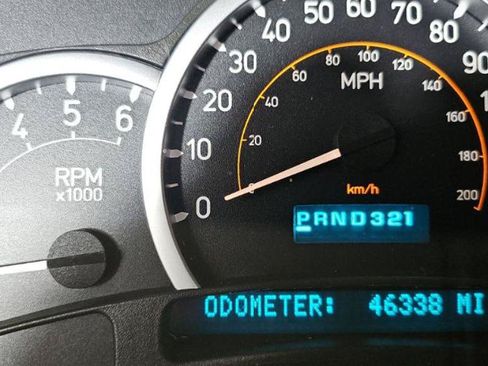 Used 2005 HUMMER H2 w/ Preferred Equipment Group AWD/4WD image 12