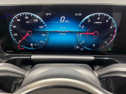 Used 2022 Mercedes-Benz GLA 250 4MATIC image 32