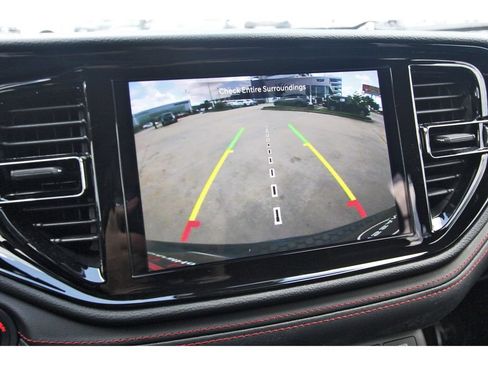 Used 2025 Dodge Durango GT AWD/4WD image 25