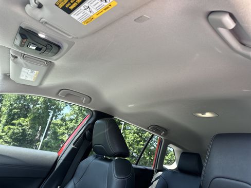 Certified 2022 Toyota Corolla Cross XLE FWD image 28