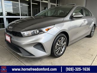 Used 2023 Kia Forte LXS FWD video 1