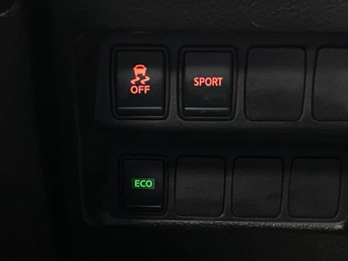 Used 2015 Nissan Rogue SV FWD image 14