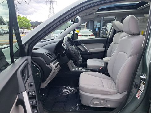 Used 2015 Subaru Forester 2.5i Premium w/ All-Weather Package AWD/4WD image 11