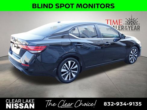 Used 2024 Nissan Sentra SV w/ SV Premium Package image 7