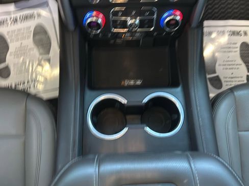 Used 2021 GMC Yukon SLT image 15