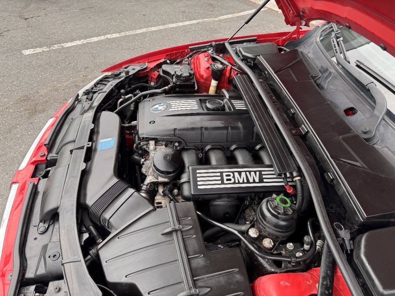 Used 2007 BMW 328i Convertible RWD image 9