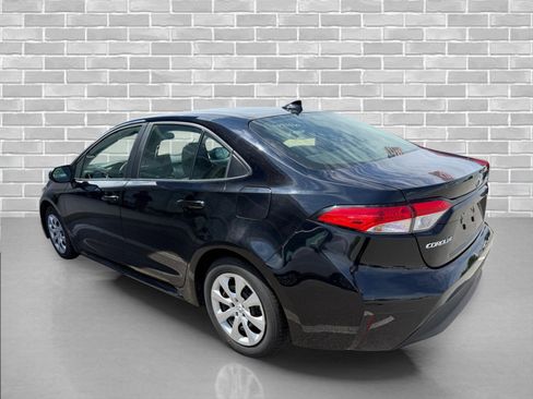 Used 2024 Toyota Corolla LE FWD image 3