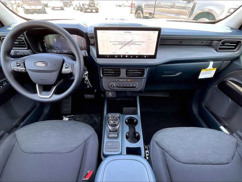 New 2025 Ford Maverick XL image 5