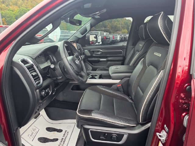 Used 2025 RAM 1500 Laramie AWD/4WD image 16